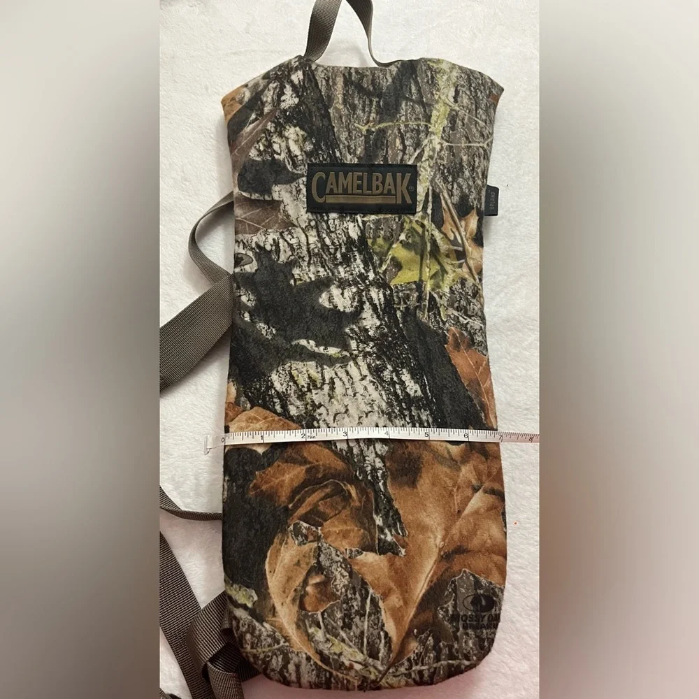 Camelbak camouflage hydration hike/hunt backpack bundle w/ bladder 1.5L